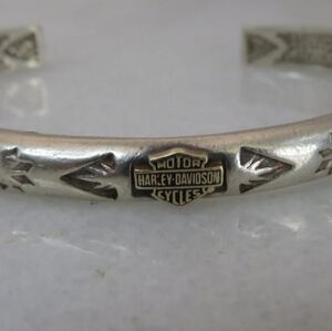 Vintage Navaho HarleyDavidson sterling silver cuff braclet